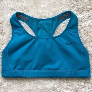 Nike Swoosh Sports Bra